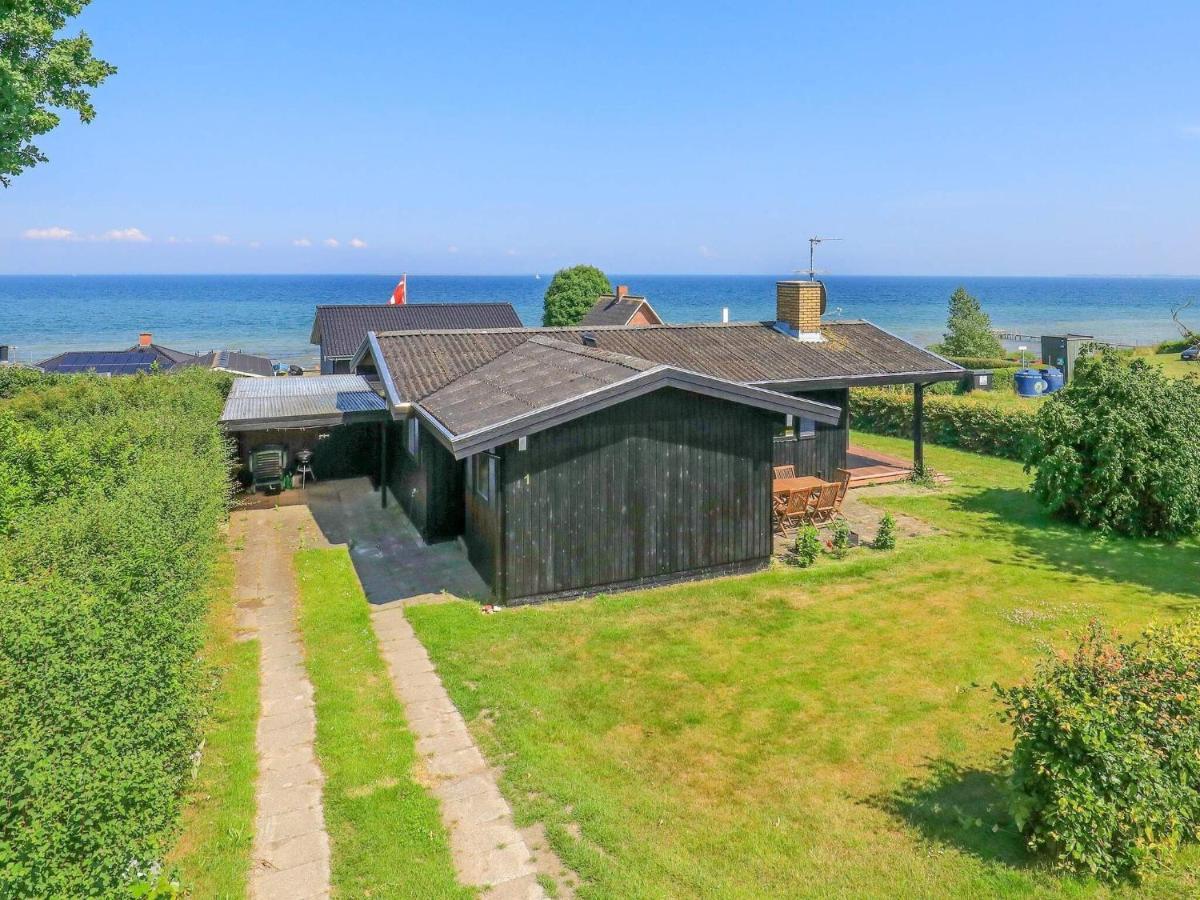 6 Person Holiday Home In Hesselager ภายนอก รูปภาพ