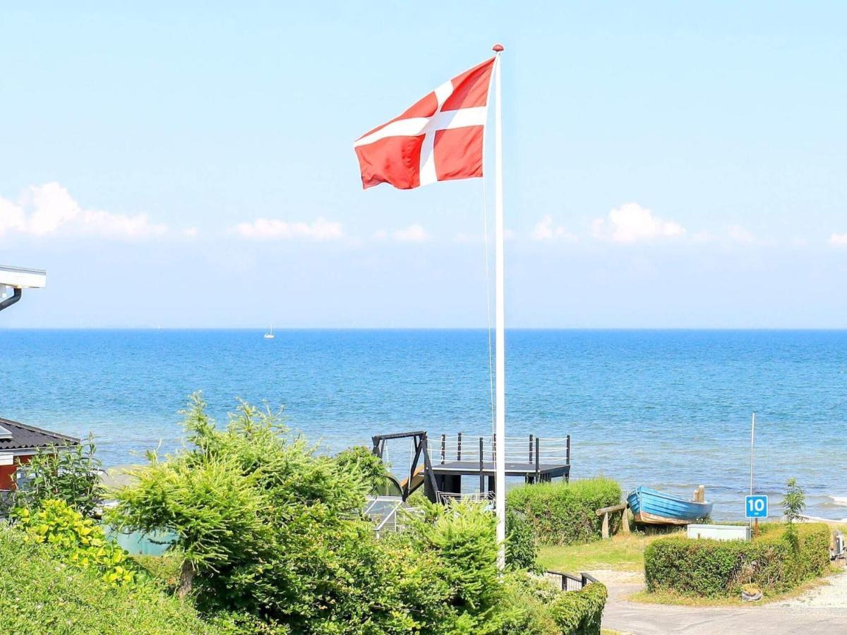 6 Person Holiday Home In Hesselager ภายนอก รูปภาพ