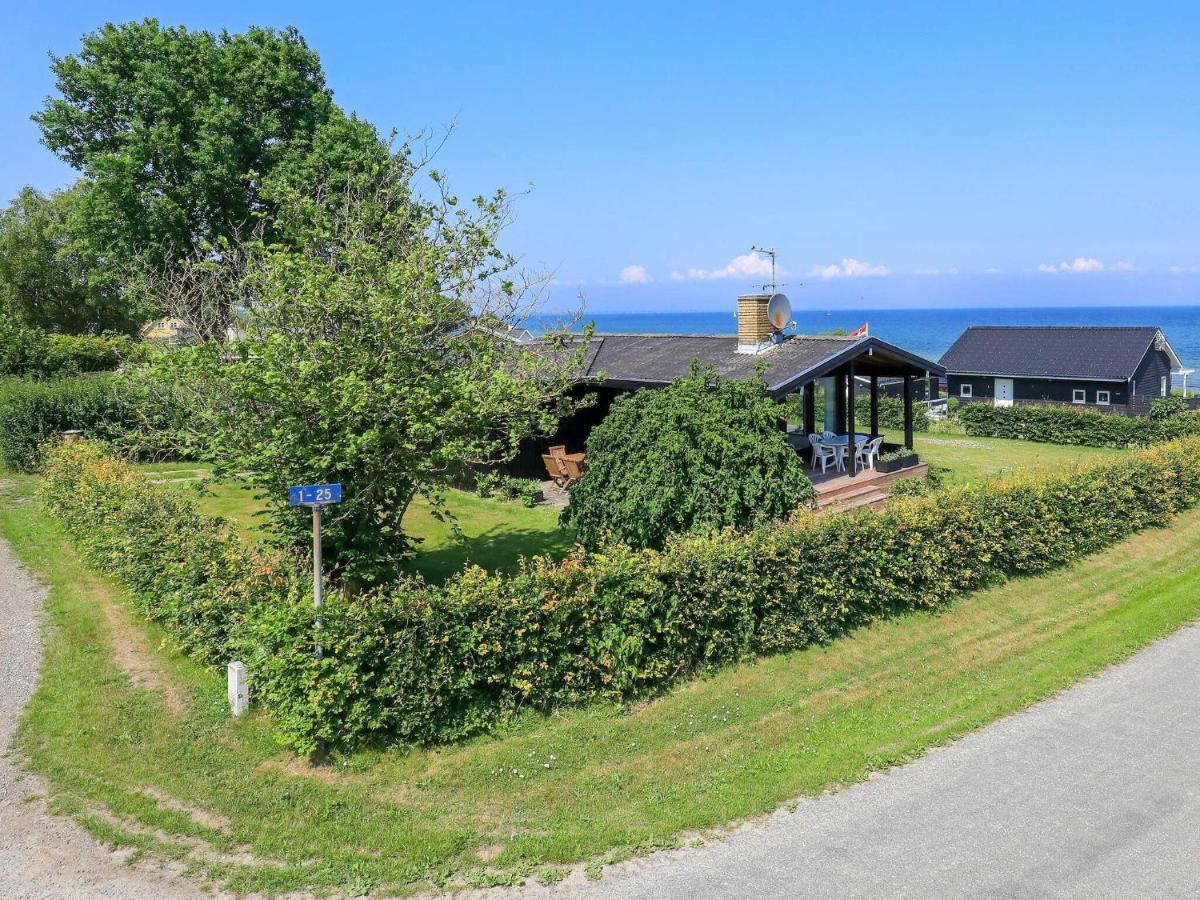 6 Person Holiday Home In Hesselager ภายนอก รูปภาพ